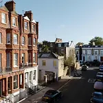 Bright Chelsea Apt & Sun Terrace